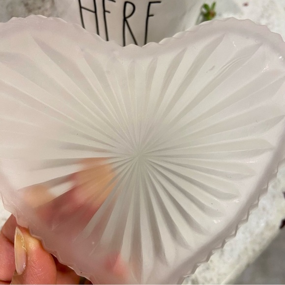 Art Deco Frosted Pink Glass Heart Shape Vanity Decor Tray w two bottle Set 4 - Picture 8 of 9